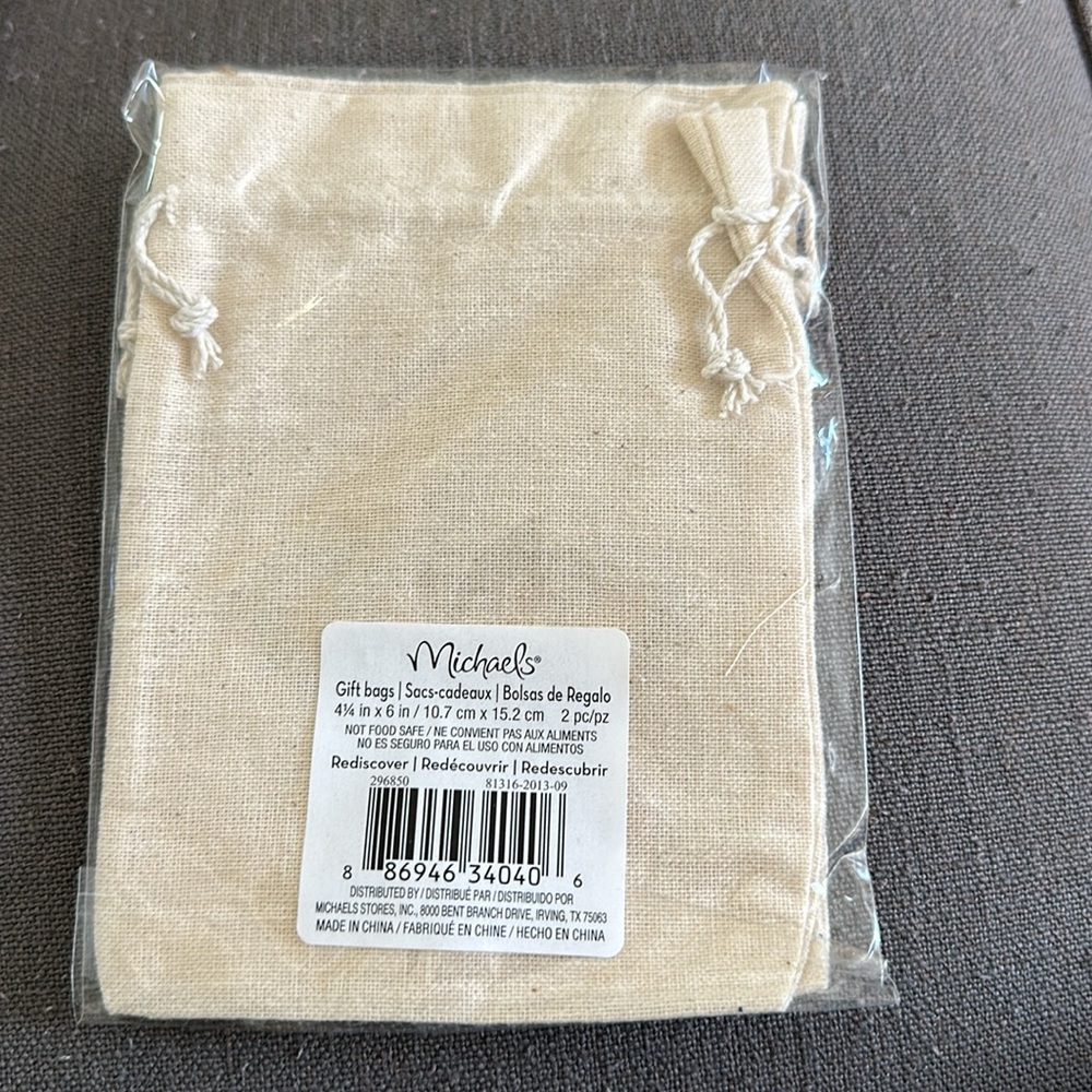 Crown Print Drawstring Pouch - Picture 2 of 3